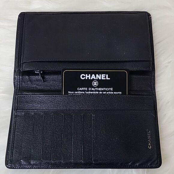 💯 Authentic Chanel Long Wallet 🍀 - Picture 12 of 13